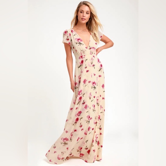 Lulus Dresses & Skirts - Gift of Love Cream Floral Print Short Sleeve Maxi Dress